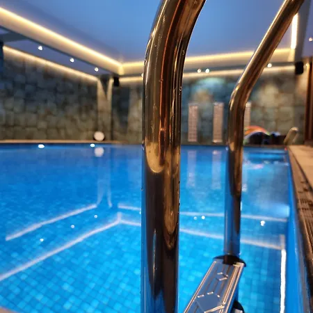 Crowne Plaza - Hesperia By Ihg Готель